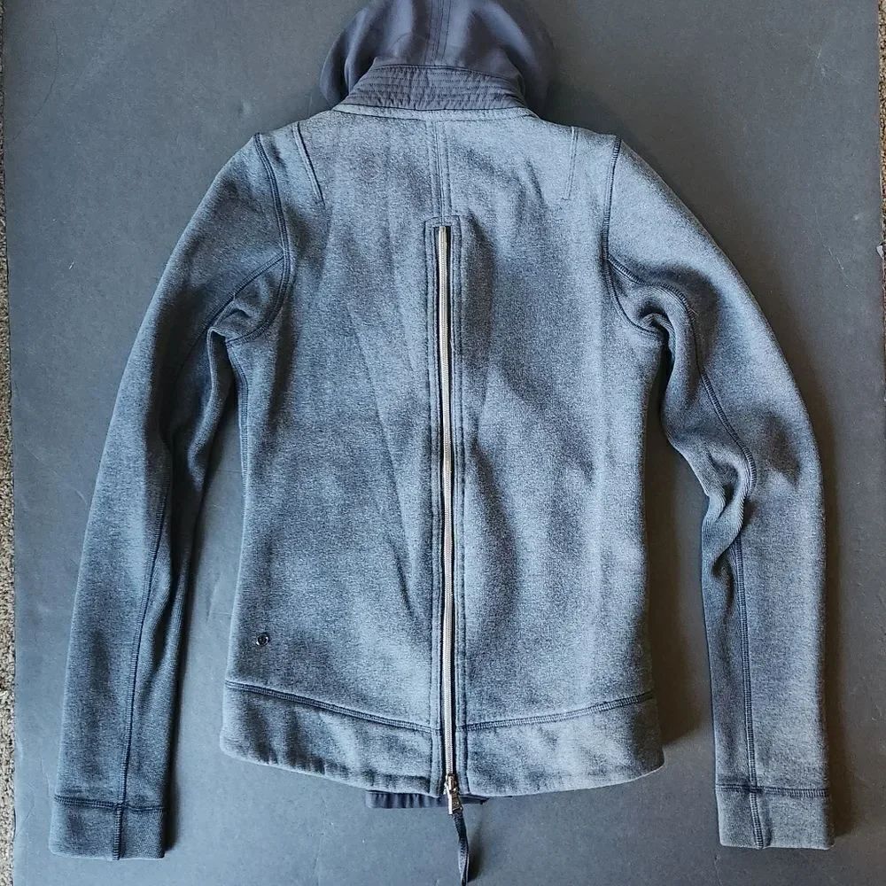 Lululemon Grey Thick Jacket - Picture 7 of 12